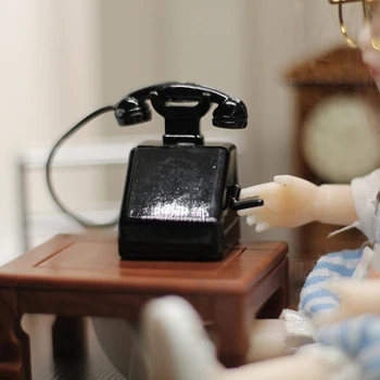 1PC Mini Miniatúrny Model Telefónu Zliatiny Vintage Retro Rotačné Telefón domček pre bábiky Nábytok, Hračky, Dekorácie, Doplnky