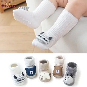 1Pairs Jeseň Zima Bavlna 3D animovaný Zvierat Bábika Ponožky pre Dieťa Novorodenca Dievčatá Chlapci Proti Sklzu Poschodí Ponožky Dávkovanie