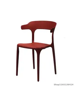 Guangdong dodávka plastových rohov stoličky jeden kus pribrala dospelých jedálenské stoličky s opierkou operadla domov čisté červené stolice