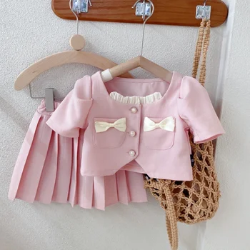 Kórejský Baby Girl Jarné a Letné Oblečenie 2023 Deti Oblečenie Set Vrecká na Prove, Krátke Rukávy, Blúzky, Skladaná Sukňa Dve Kus Tkaniny
